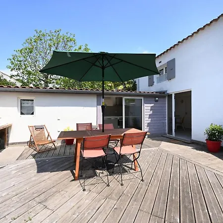 Maison De Vacances Avec Cour Et Confort Moderne Au Centre De - Fr-1-434-95 Prázdninový dům *